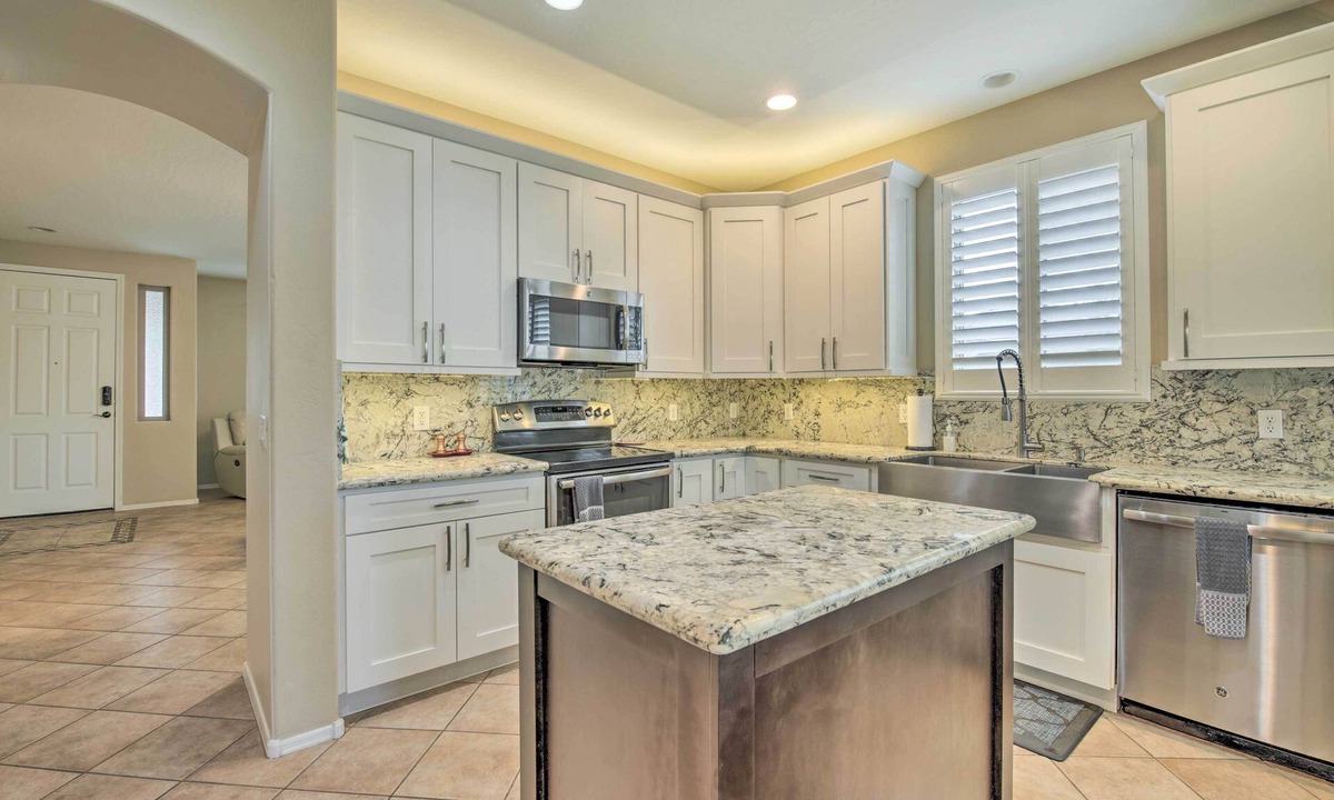 South Mountain House | Bright Phoenix Home w/Private Outdoor Pool!