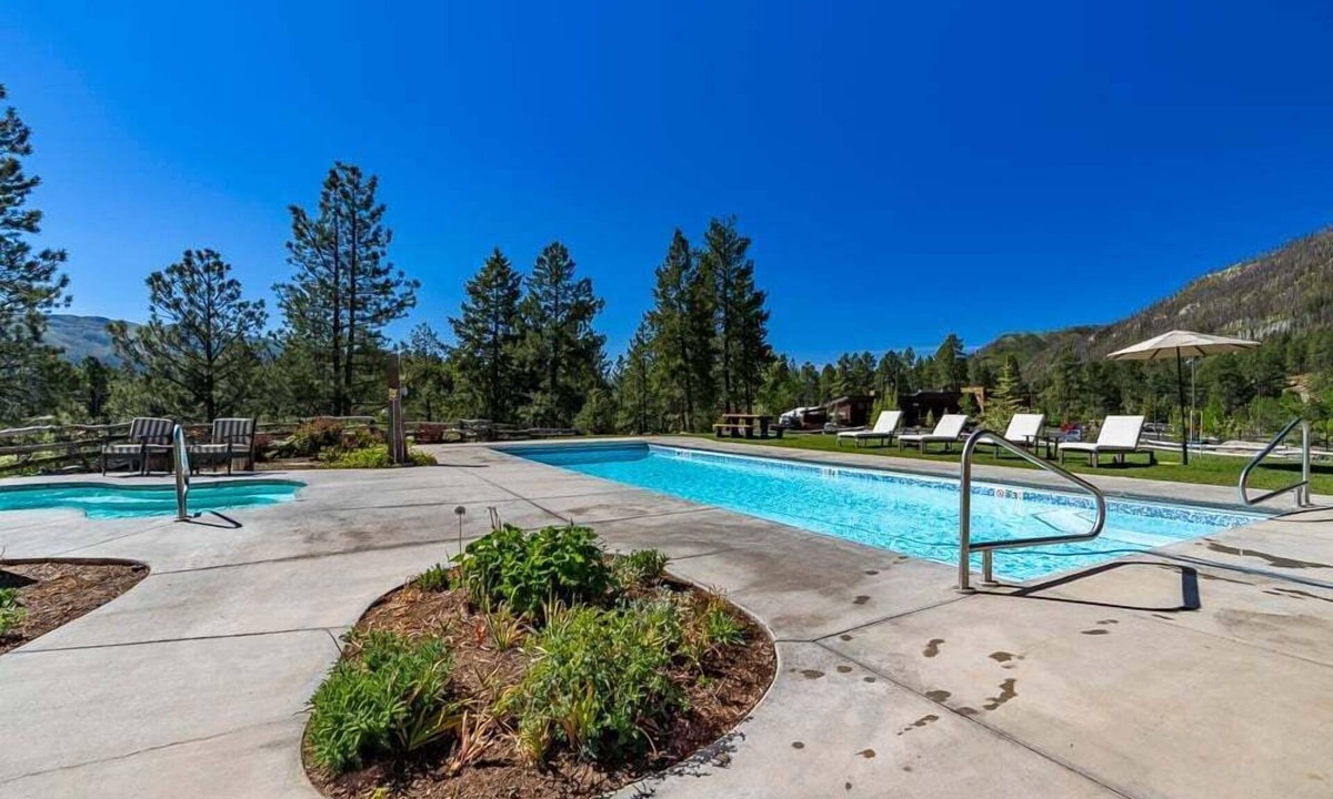 Purgatory Resort | Fantastic New Studio, Resort Setting, Pool, Hot Tub, A/C, Golf Privileges!