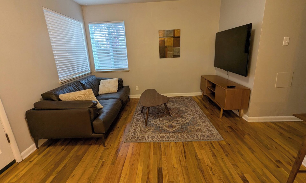 Montclair House | Flat in Denver