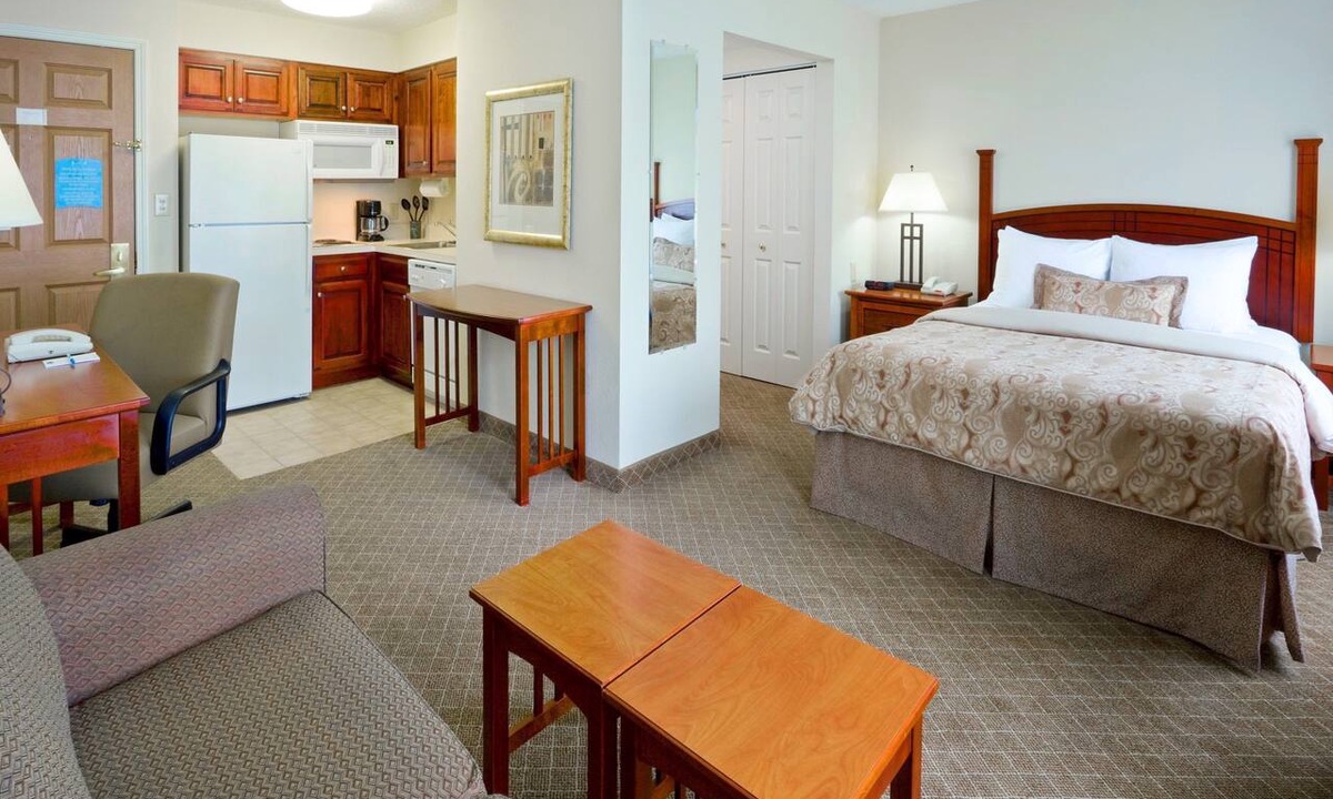 Cranbury Apartment | Free Breakfast Buffet. Private Studio 20 Min from Princeton.