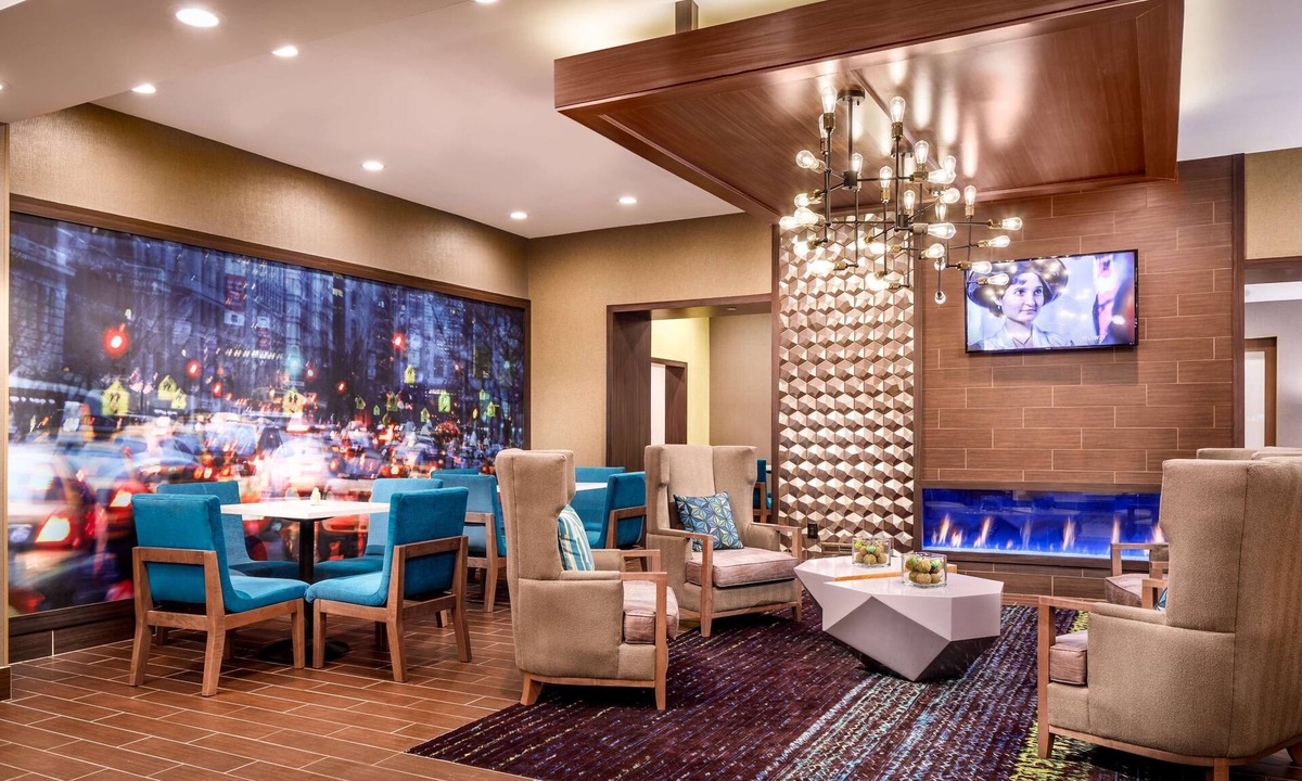 Fort Lee - Paramus Hotel | Hampton Inn Paramus