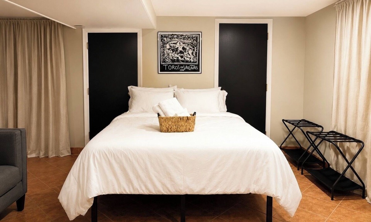 Elizabeth Apartment | Private Studio Near NYC, EWR & MetLife Stadium