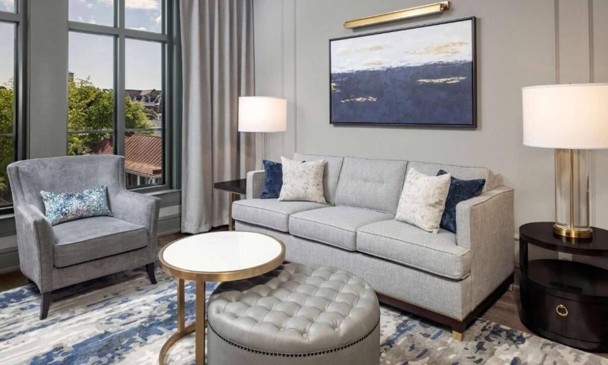 Ansonborough Hotel | Ultimate Hub: Two 1BR Suite w/Kitchenette l Near King Street - 2.1 miles Away