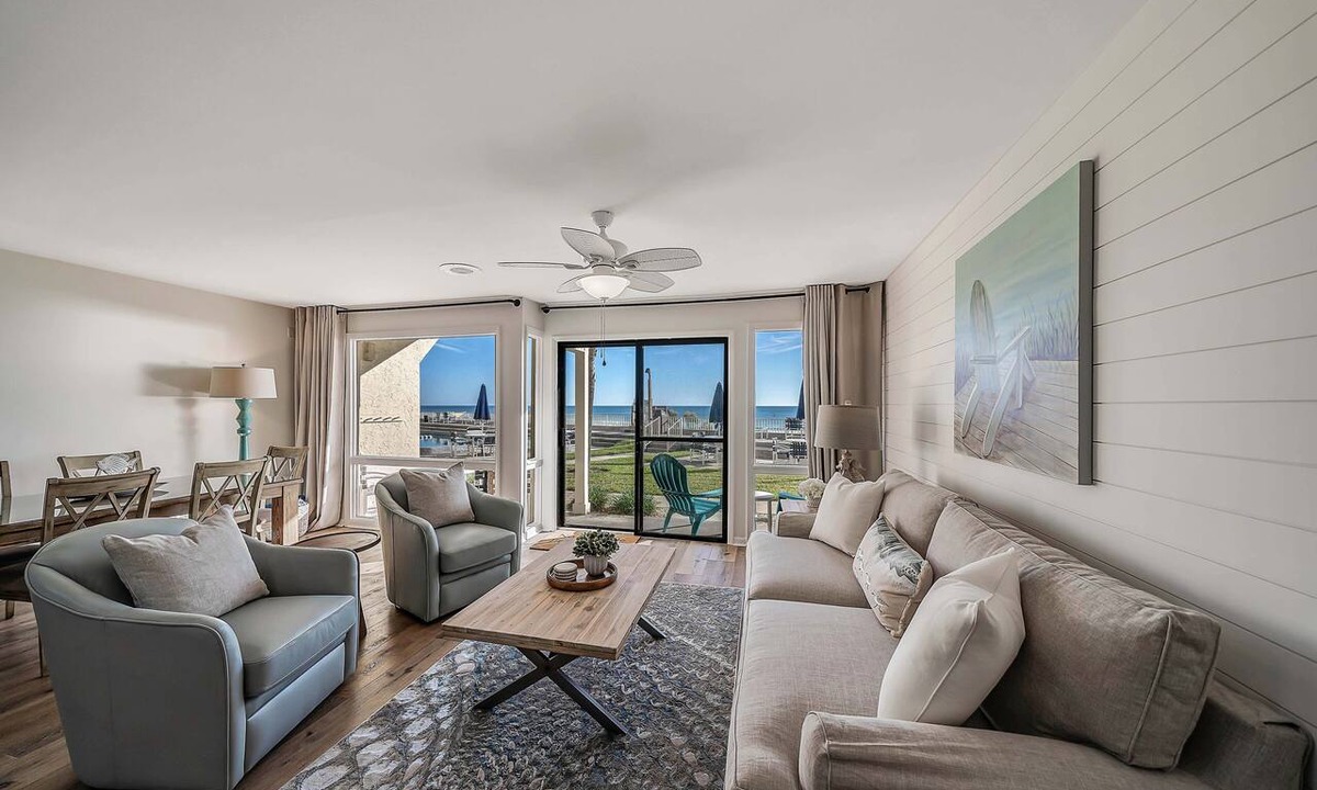 Fort Bay Condo | Updated Latitude 29 #26 Beachfront w/Heated Pool, Hot Tub, Grills & Free Golf