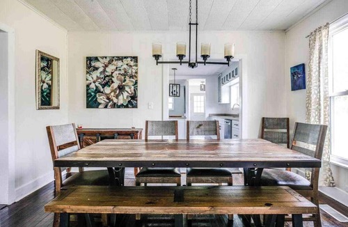 Hector House | A peaceful retreat just off the Seneca Lake Wine Trail—close to 20+ wineries and Smith Park’s lakeside fun.