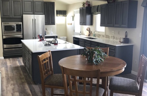 The Pinery House | A Spacious Home With Great Views & Wildlife