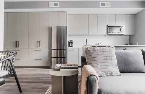 Downtown Washington D.C. Apartment | Blueground | Logan Circle, gym & w/d, nr metro