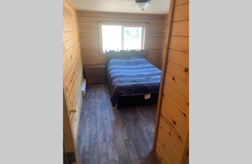 Four Range House | Cabin bordering National Forest