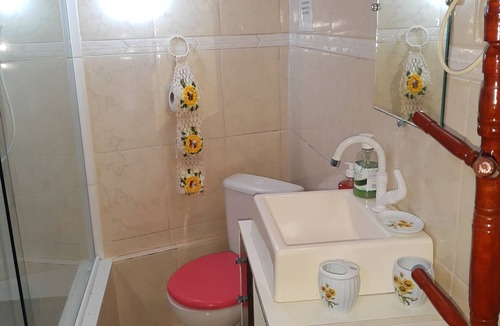 Vila do Abraao House | Comfortable home, beachfront, air conditioning, kayaks and more.
