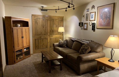 Flagstaff Apartment | Elden View Hideaway - quiet street, close to trails