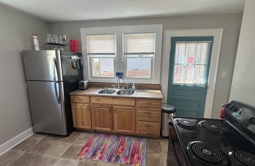 Hickory Apartment | Extended Stay NE Hickory 1 Bedroom 1 Bath Workspace, Washer Dryer, duplex apt.