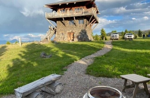 Virginia City Cabin | Fire Tower on Fire Tower Ranch in Ennis Montana