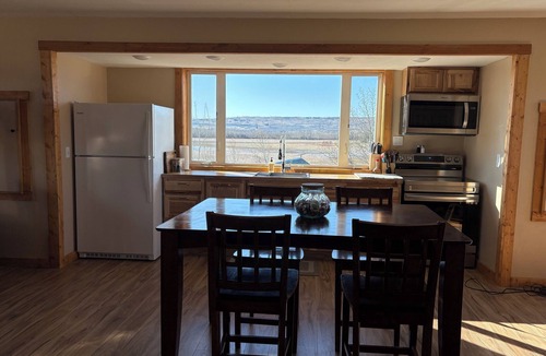 Babb Apartment | Glacier View Loft at Duck Lake
