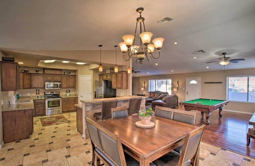 Saddleback Hills House | Group Getaway w/Pool & Putting Green in Glendale