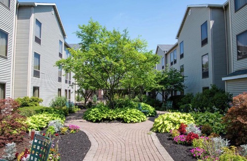 Victor Hotel | Hampton Inn & Suites Rochester/Victor