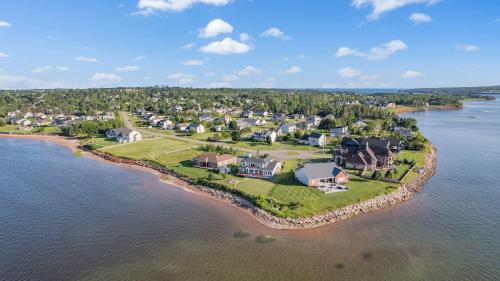 Stratford Villa | Harbour View Haven