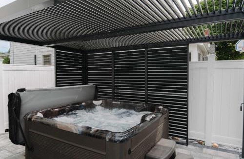Western Gardens House | Heron Hideaway Game Room within walking distance to HWS & Seneca Lake