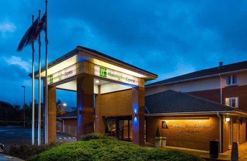 Quedgeley Hotel | Holiday Inn Express Gloucester - South by IHG