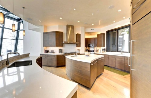 Park City House | KBM Resorts| Walk to Slopes, Sports Court, Private Home Theater, Sleeps 17, Outdoor Hot Tub PCO-184M