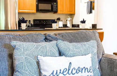 Parkwood Ranch Condo | Mesa Para Ti! Heated Pools, Garage And More!