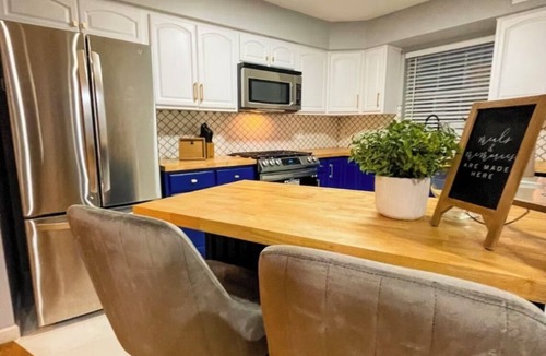 Elizabeth Apartment | Modern comfortable 3Beds 2Baths near EWR airport