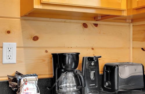 Summerhaven Cabin | Mt Lemmon Hotel - Cabin 2, Pet Friendly