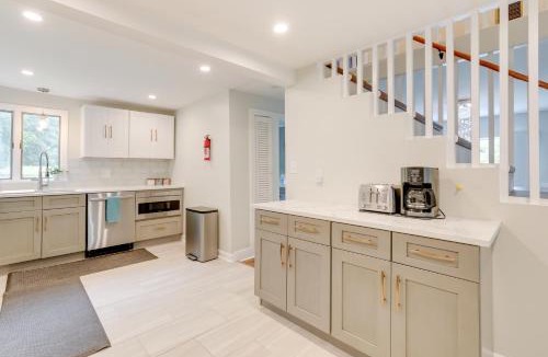 Pennington House | Pennington Home w/Deck ~ 9 Mi to Princeton!