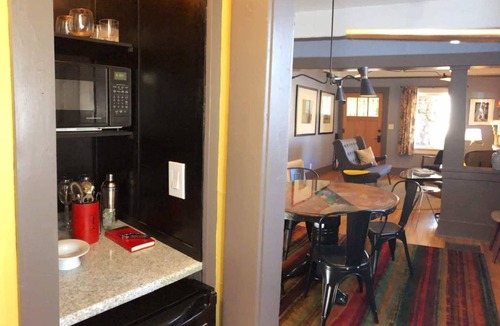 West University House | Sapo Encantador/Heated Pool/Spa/steps to UofA