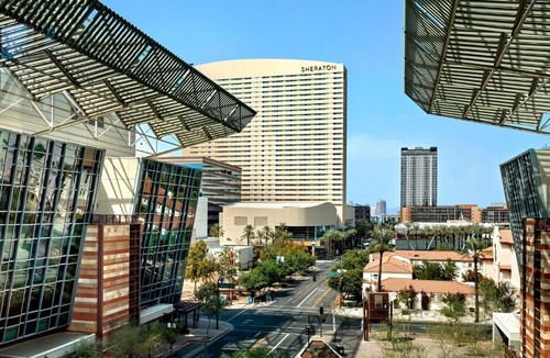 Downtown Phoenix Hotel | Sheraton Phoenix Downtown