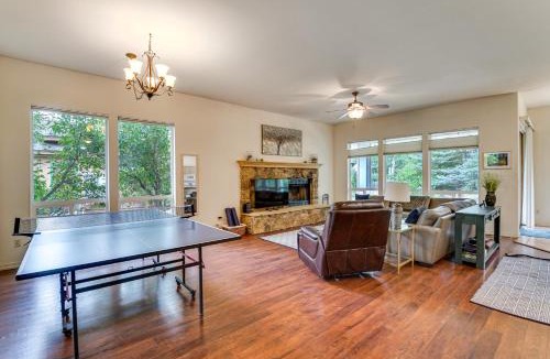 Dalton Ranch House | Soak, Hike & Golf: Durango Escape w/Hot Tub!