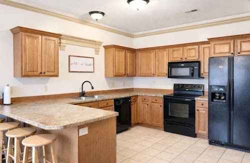 Rexburg House | Spacious Home - Sleeps 7 - Full Kitchen