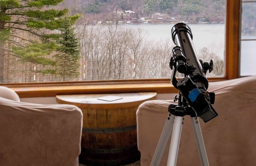 Hammondsport House | This 2 bedroom, 2 bath home is ideal for a family retreat to the Finger Lakes.