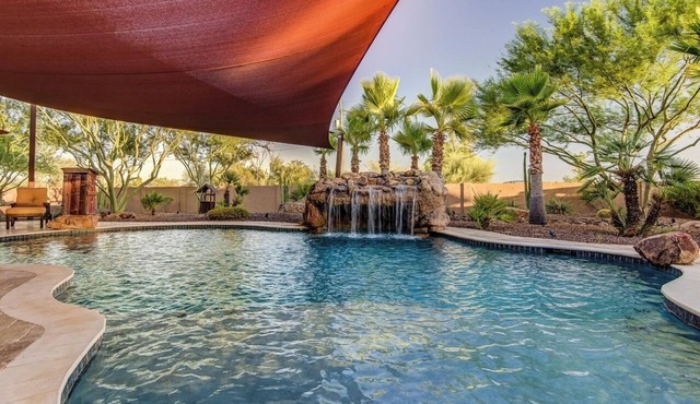 A "Desert Oasis" entertaining paradise!