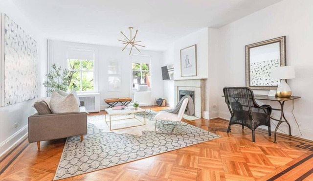 Adelphi II by RoveTravel | Apt in Ft Greene w/Deck