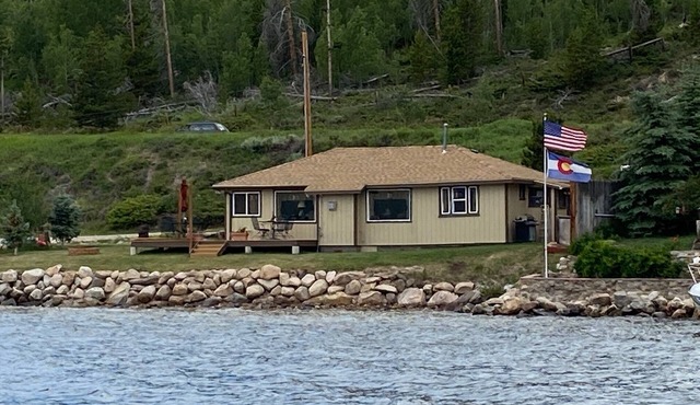 Beautiful Lake Front Property!