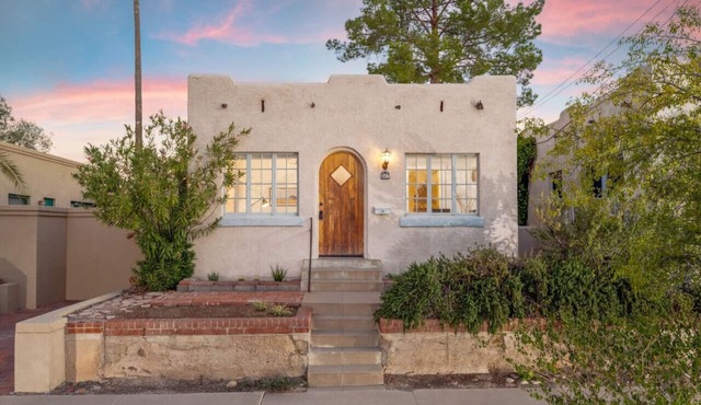 Charm/1 BR 1 BA/Near 4th Ave/Walk to U of A