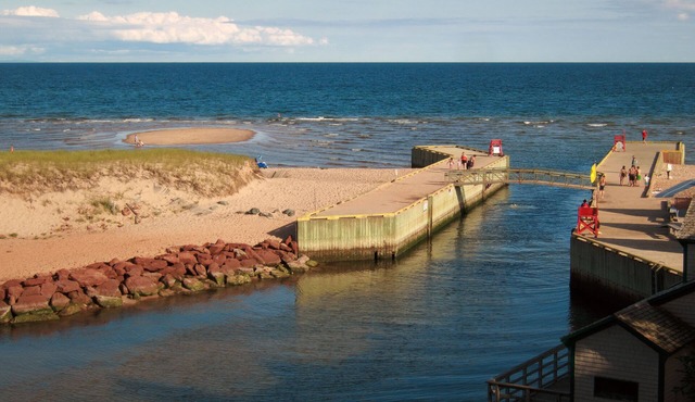 Coastal Farmhouse near Basin Head and Red Point