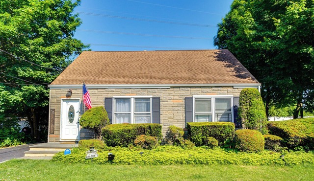 Convenient Apt: 2 Mi to Sprain Ridge Park!