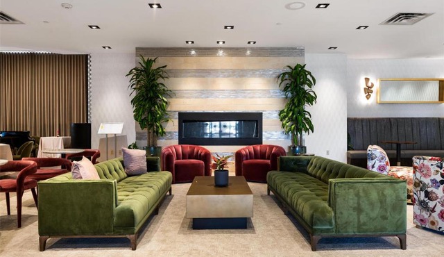 DoubleTree by Hilton Fairfield Hotel & Suites