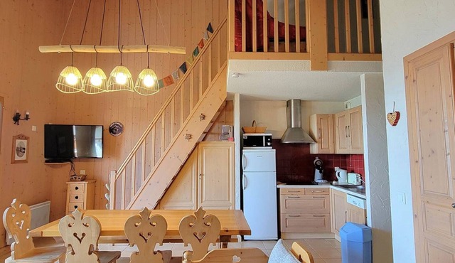 Duplex 7 Guests, South Balcony, Fireplace, Free Wifi, Pets Welcome, Saint-Michel-de-Chaillol