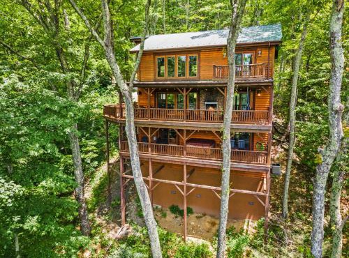 Eagle Nest Lodge Hot Tubs & Mountain Views