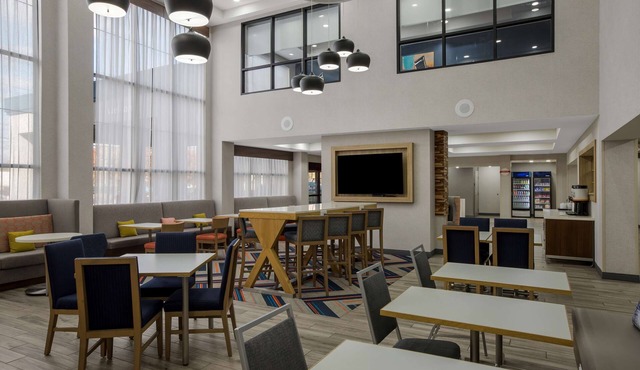 Hampton Inn Linden
