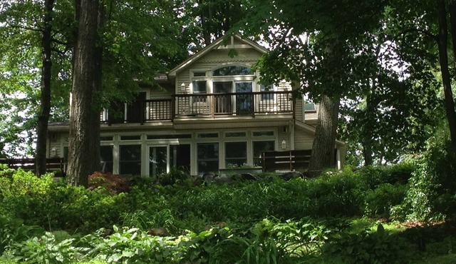 Lakefront New York City Getaway Only One Hour Away in northern New Jersey