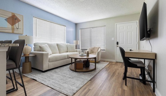 Landing | Spectacular 1BD in Maryvale Village