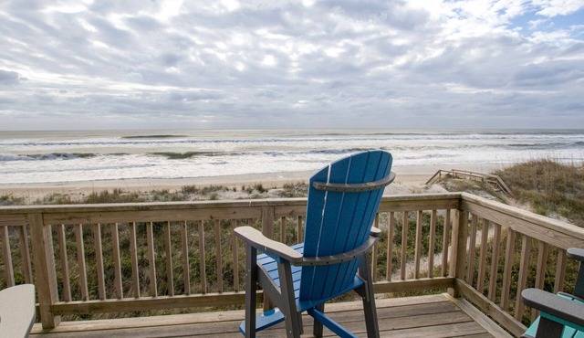 Oceanfront, Beach Access, Ocean Views, Private Pool, Hot Tub, & Dog Friendly