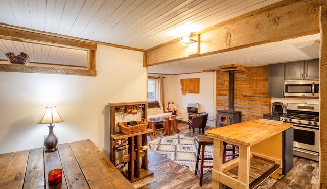 Ridgeline Retreat - Missoula Cabin - Lower Unit