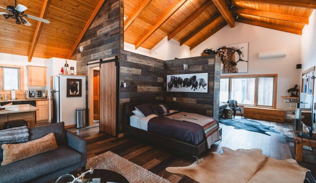 Riverfront Cabin with Glamping Hut