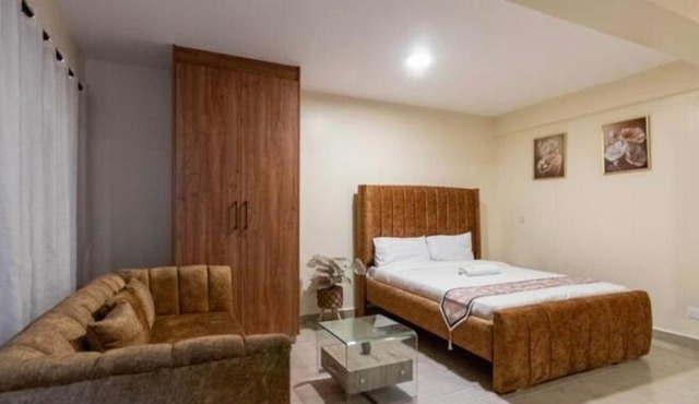Rustic Studio in CBD with free WI-FI