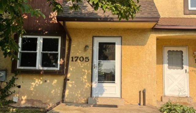 Spacious 3BR Townhome Near King of Prussia
