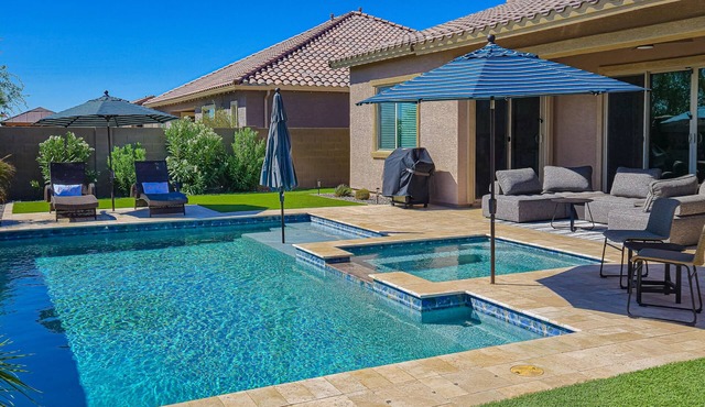 Spacious home-w/a pool, hot tub & game room & close to attractions
